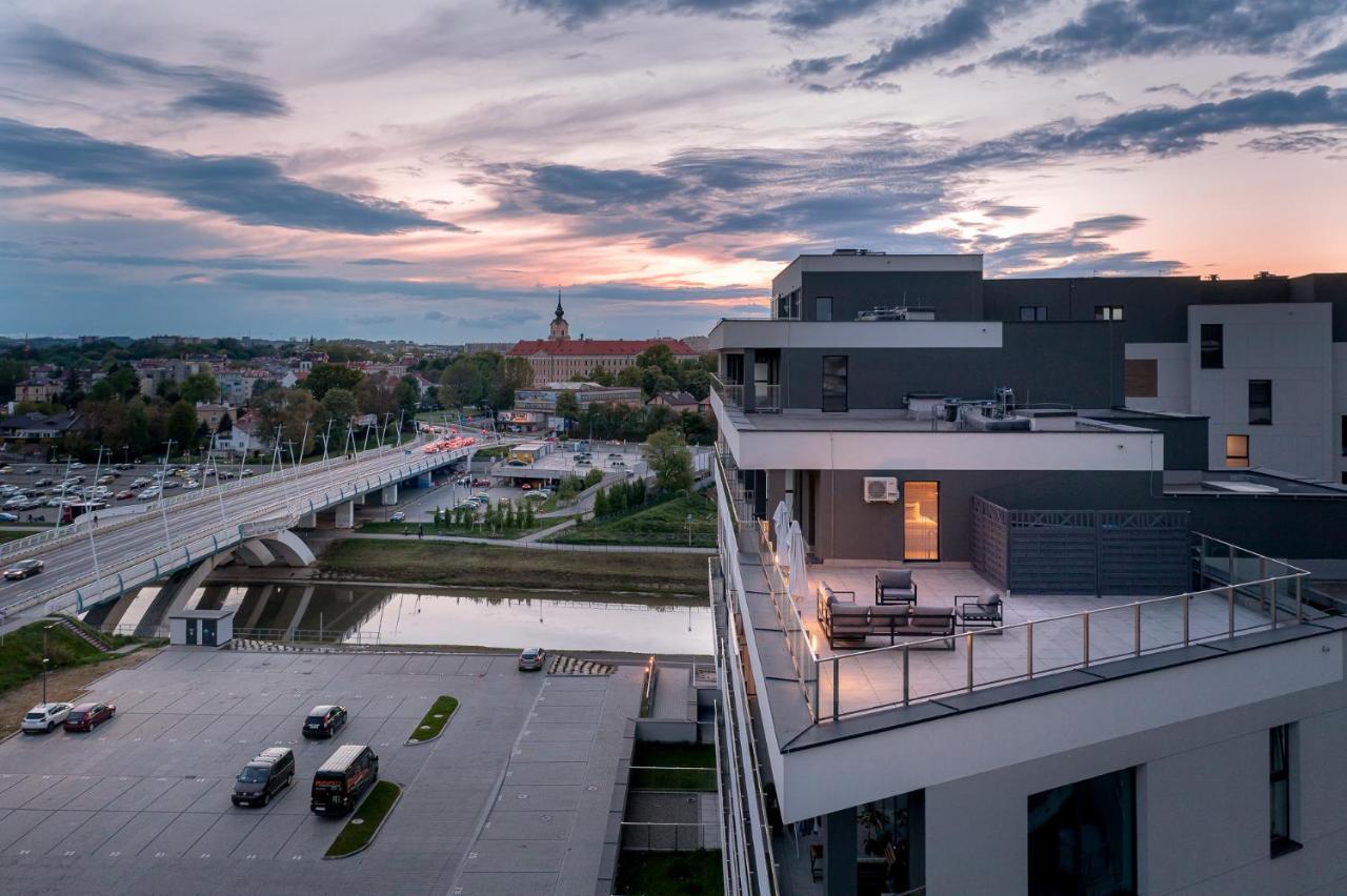 One Luxury Apartments Ряшів Екстер'єр фото